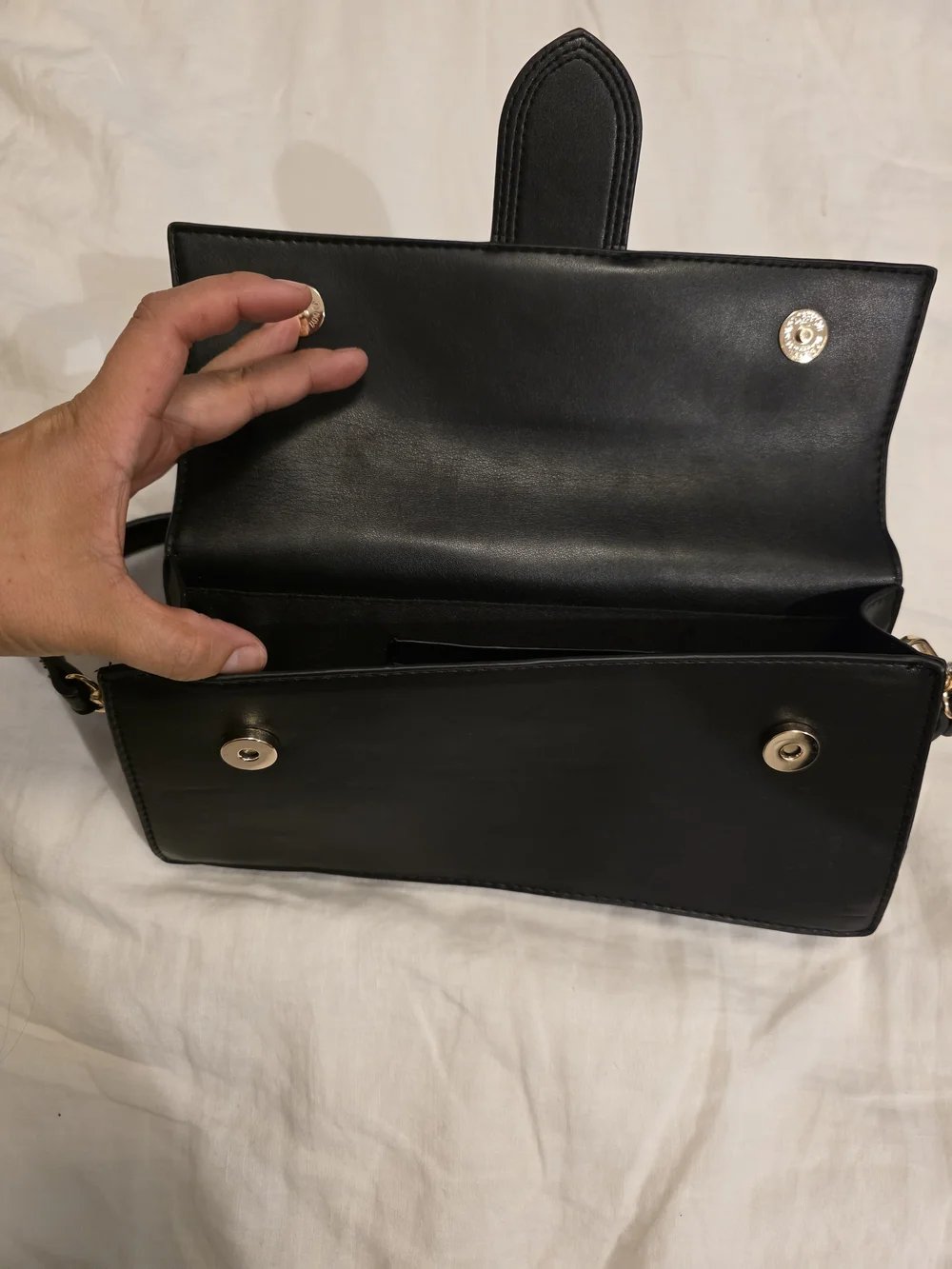 Moda Luxe Black Vegan Leather Shoulder Bag